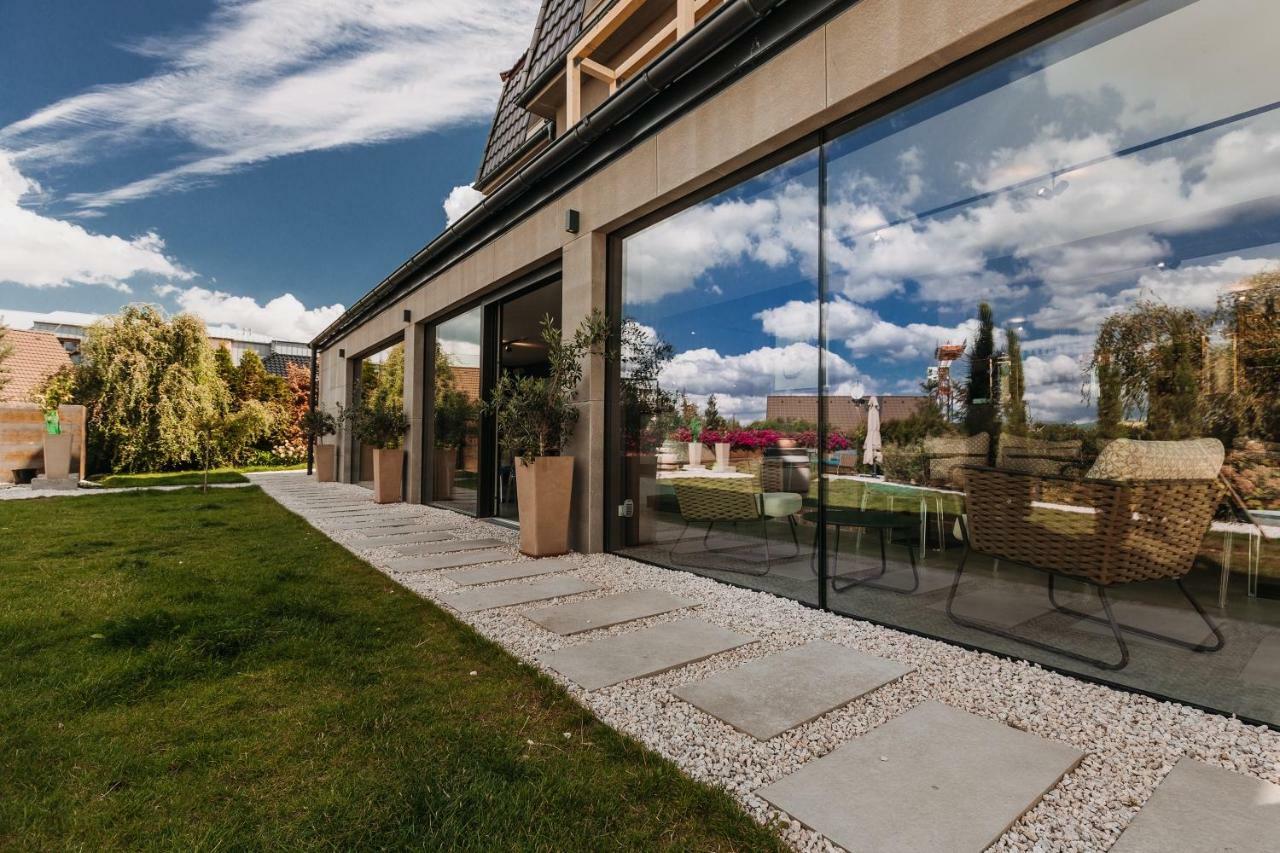 Villa Bricola - Boutique Apartments Karlovy Vary Dış mekan fotoğraf